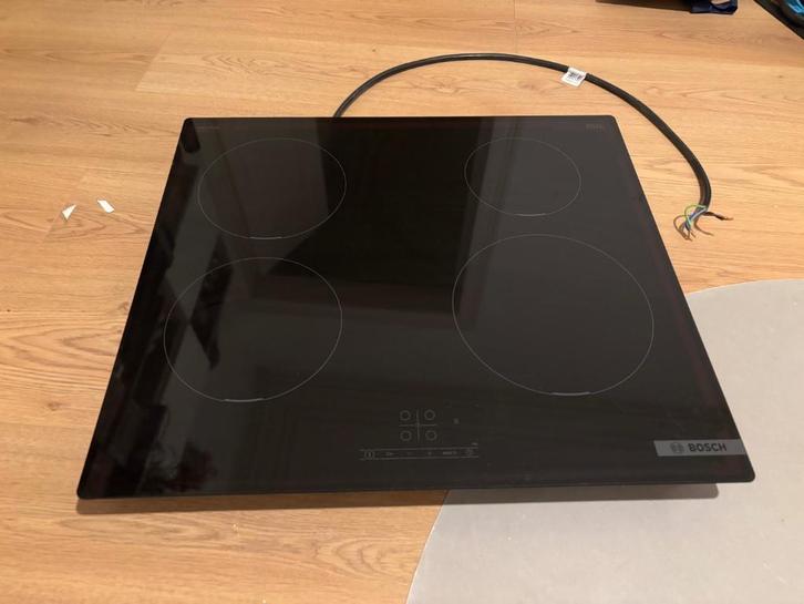 Bosch Kookplaat Serie 4 Inductie 60 cm, Elektronische apparatuur, Kookplaten, Zo goed als nieuw, Inductie, 4 kookzones, Ophalen