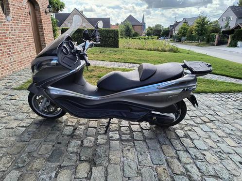 Piaggio X10 - 350cc Exclusive, Motoren, Motoren | Piaggio, Particulier, Scooter, 12 t/m 35 kW, 1 cilinder, Minimaal motorrijbewijs A2