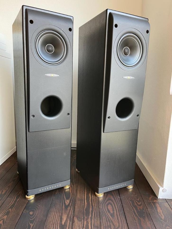KEF Reference Series Model One, Audio, Tv en Foto, Luidsprekerboxen, Gebruikt, Front, Rear of Stereo speakers, 60 tot 120 watt