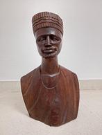 Afrikaanse man in massief hout, Antiek en Kunst, Kunst | Beelden en Houtsnijwerken, Ophalen
