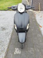 Scooter Agm vx 50 GTS Toscane a klasse, Fietsen en Brommers, Ophalen, Zo goed als nieuw