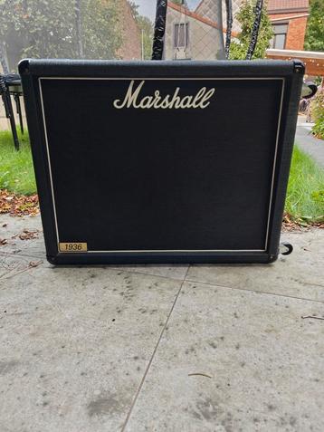 Marshall Cabinet 2X12 beschikbaar voor biedingen