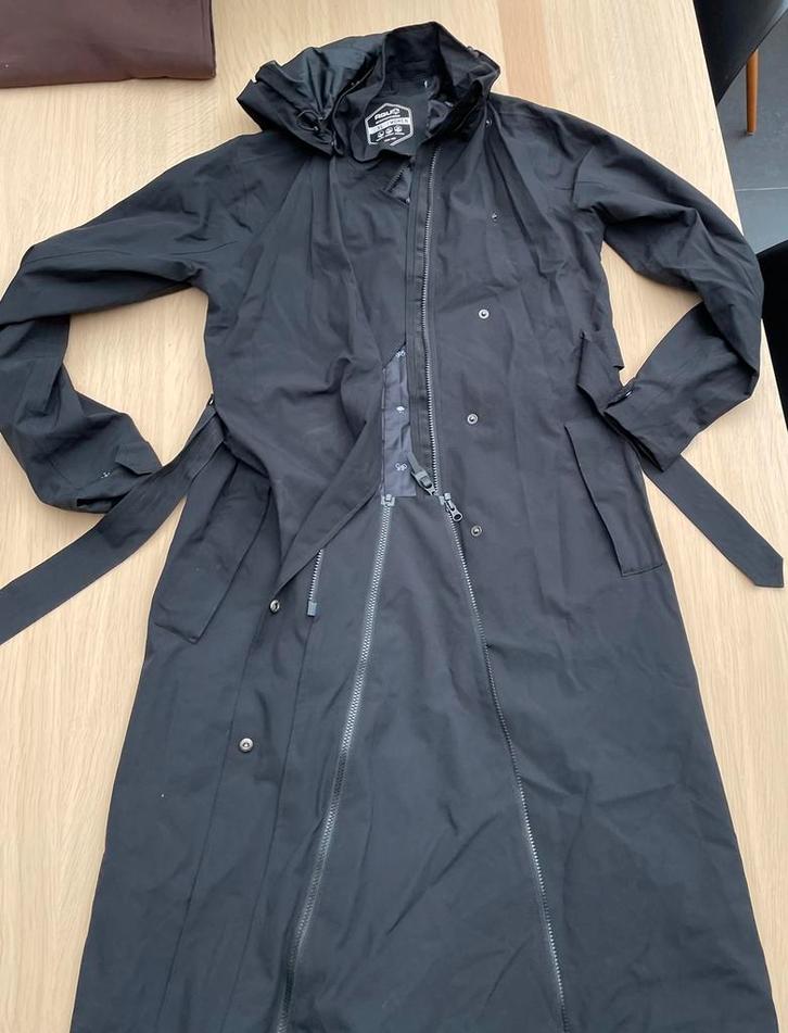 Waterdichte regenjas AGU fietsjas of trenchcoat maat xl, Fietsen en Brommers, Fietsaccessoires | Fietskleding, Zo goed als nieuw