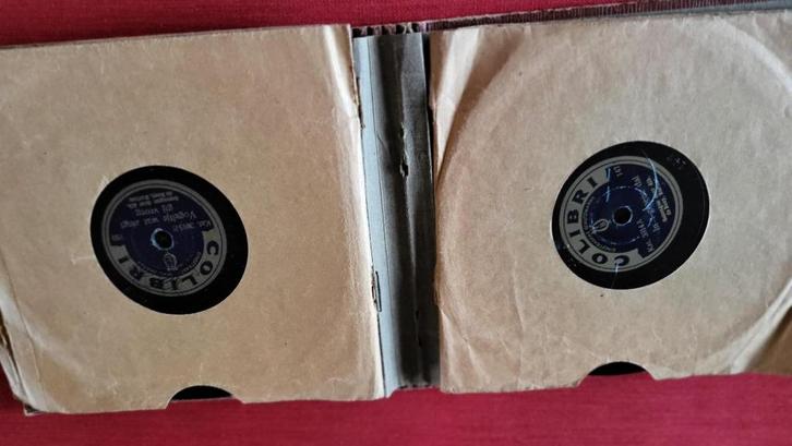 78 toeren 10 kinderplaatjes 15 cm in album, Antiek en Kunst, Antiek | Tv's en Audio, Ophalen