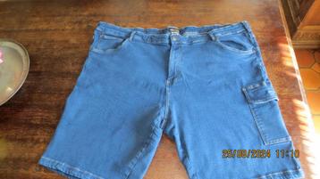 TWEE korte heren jeansbroeken ( NIEUW ! ) Atlas for Men 5 XL beschikbaar voor biedingen
