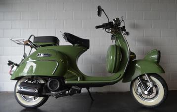 Vespa Faro Basso 125 replica slechts  495 Km  A1 rijbewijs beschikbaar voor biedingen