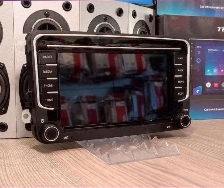 Volkswagen Skoda Seat Carplay autoradio, Auto diversen, Autoradio's, Zo goed als nieuw, Ophalen of Verzenden