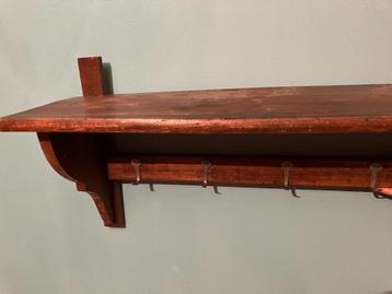 Houten kapstok om op te hangen  beschikbaar voor biedingen