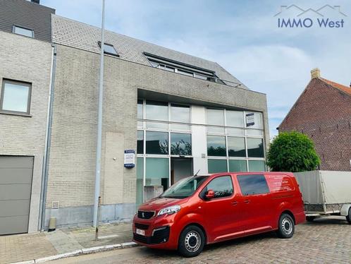 Ruim dakappartement met 2 slaapkamers te Boezinge, Immo, Huizen en Appartementen te koop, Provincie West-Vlaanderen, tot 200 m²