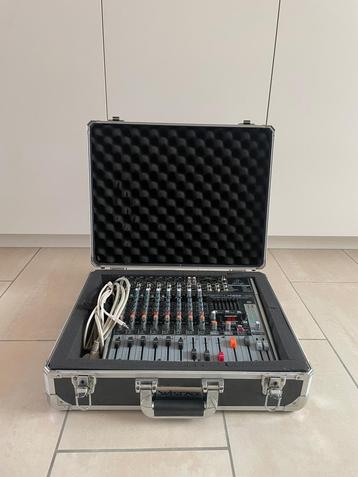 Behringer Xenyx X1222USB met flight-case beschikbaar voor biedingen