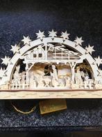 Kerststal in hout met verlichting, Antiek en Kunst, Ophalen of Verzenden
