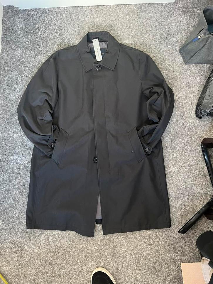 Duffel en Rums Zwart Jas Lang Maat 52, Kleding | Heren, Jassen | Zomer, Nieuw, Maat 52/54 (L), Zwart, Verzenden