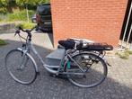 Elektrische fiets + fietsaccessoires, Ophalen, Zo goed als nieuw