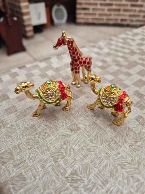 Vintage mini geemaileerde kameels en giraffe 10 euro per st, Antiek en Kunst, Kunst | Designobjecten, Ophalen of Verzenden