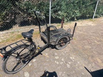Bakfiets met elektrisch achterwiel opknapper beschikbaar voor biedingen