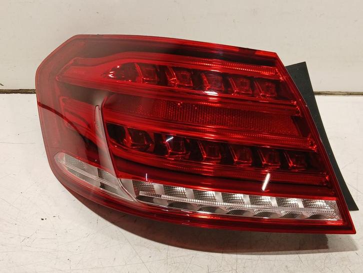ACHTERLICHT LINKS BUITEN E (W212) (A2129068702), Auto-onderdelen, Verlichting, Mercedes-Benz, Gebruikt