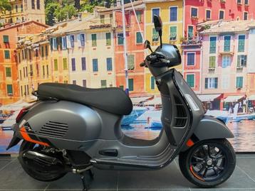 Vespa GTS 125 Super Sport Off Dealer Vertriest Deinze  beschikbaar voor biedingen