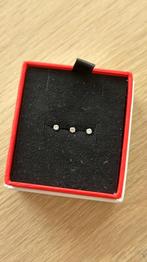 Diamanten oorbellen wit goud, Handtassen en Accessoires, Oorbellen, Ophalen of Verzenden, Wit, Goud