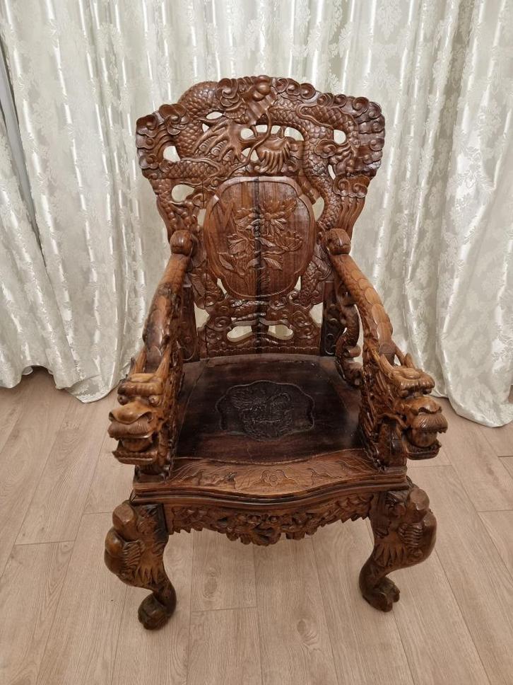 Chinese Draakstoel uit de Late 19e Eeuw in Rozenhout, Antiek en Kunst, Antiek | Meubels | Stoelen en Sofa's, Ophalen