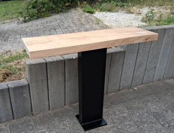eiken sidetable beschikbaar voor biedingen