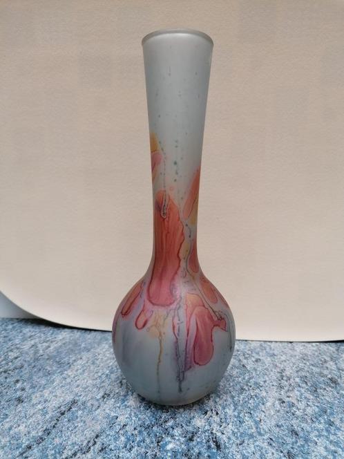 Brocante vaasje mat glas, Antiek en Kunst, Curiosa en Brocante, Ophalen