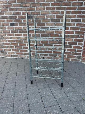 Ikea flessenrek van verchroomd metaal beschikbaar voor biedingen