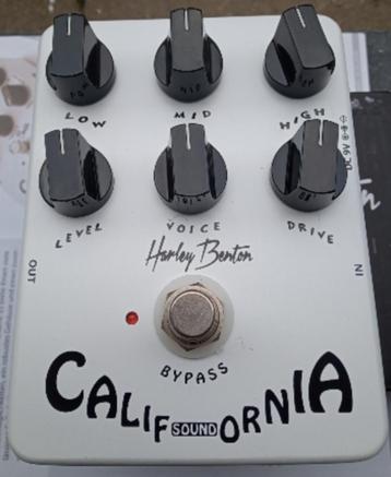 Harley Benton California (rectifier distortion + 3x EQ) beschikbaar voor biedingen