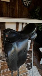 Kent en Masters 17 inch dressuurzadel perfecte staat, Dieren en Toebehoren, Ophalen, Zo goed als nieuw, Dressuur