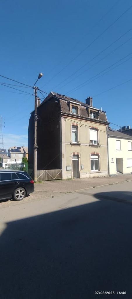 Investeringsgebouw te koop, Immo, Huizen en Appartementen te koop, Provincie Luxemburg, tot 200 m², Bovenwoning