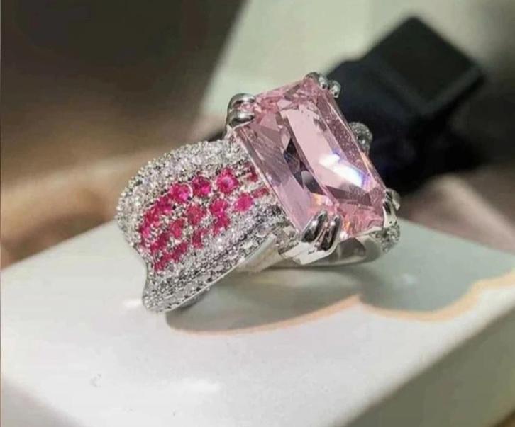 Bague zrgt 925 , pierre ruby, Handtassen en Accessoires, Ringen, Nieuw, Dame, Zilver, Zilver, Met edelsteen, Verzenden