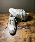 Puma schoenen maat 41, Kleding | Dames, Schoenen, Wit, Ophalen of Verzenden, Zo goed als nieuw, Sneakers
