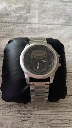 Police skull horloge, Ophalen