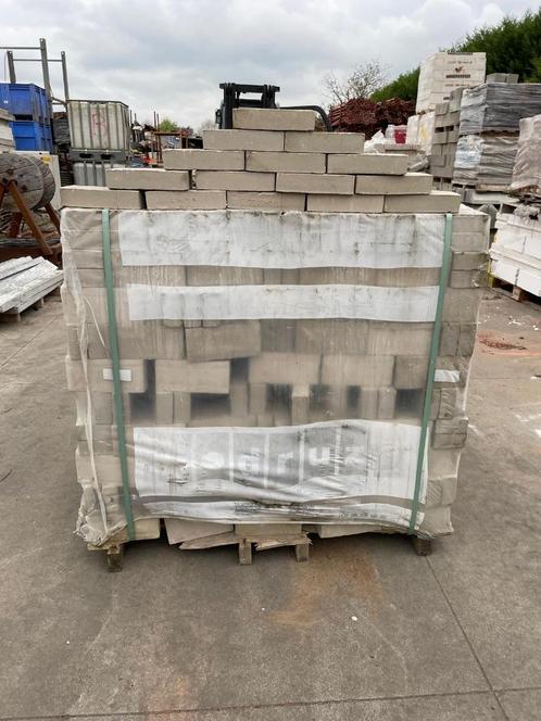 Bakstenen verschillende types (0.25 euro per stuk), Doe-het-zelf en Bouw, Metselstenen, Nieuw, Bakstenen, Ophalen
