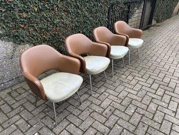 Vintage design stoelen Knoll beschikbaar voor biedingen