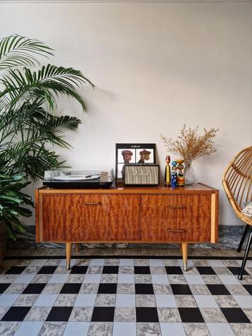 Vintage sixties dressoir | platenspeler meubel | kast retro beschikbaar voor biedingen