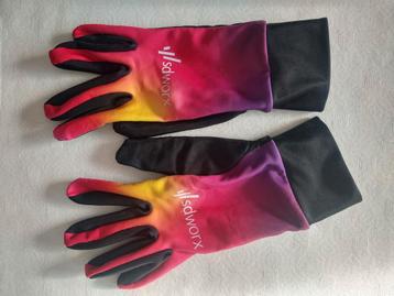  Originele handschoenen team sdworx maat "S" beschikbaar voor biedingen