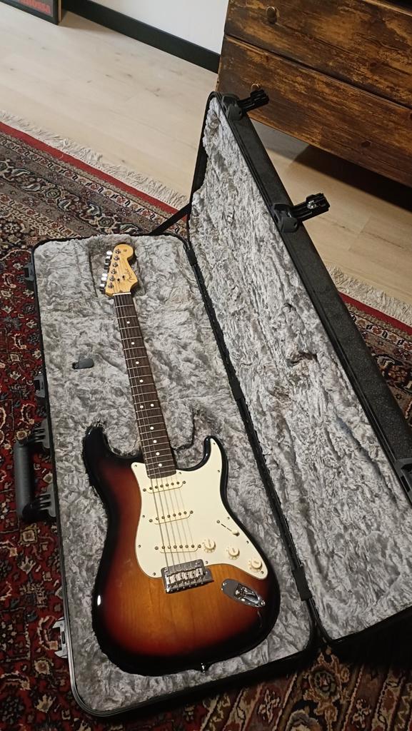 Fender Stratocaster USA, Musique & Instruments, Instruments à corde | Guitares | Basses, Enlèvement