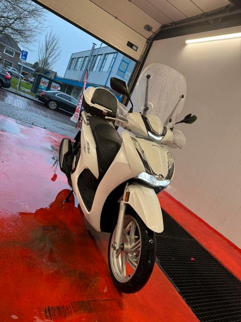 Honda sh 350 2023, Motoren, Motoren | Honda, Particulier, Scooter, 12 t/m 35 kW, 1 cilinder, Ophalen