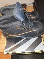 Chaussures sécurité 41, Ophalen of Verzenden, Zo goed als nieuw