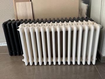 Radiatoren in gietijzer, 3 stuks beschikbaar voor biedingen