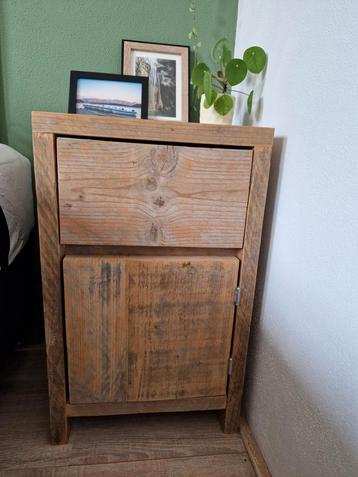 Steigerhout nachtkastjes ( 2 stuks ) beschikbaar voor biedingen