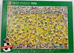 Heye Puzzel Mordillo Crazy Football Footballissimo 1000 st., Hobby en Vrije tijd, Verzenden, Zo goed als nieuw