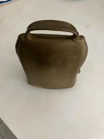 Koe bel +- 7 cm beschikbaar voor biedingen