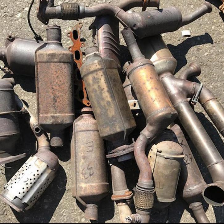 Inkoop katalysators en roetfilters, Auto-onderdelen, Uitlaatsystemen, Ophalen