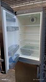 Whirlpool frigo met diepvries A+, Elektronische apparatuur, Koelkasten en IJskasten, 100 tot 150 liter, Met aparte vriezer, Zo goed als nieuw