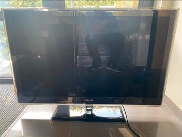 Samsung flatscreen HD 46 inch beschikbaar voor biedingen