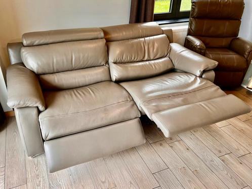 Elektrische lederen 2,5 zit Chateau d’Ax, Huis en Inrichting, Zetels | Zetels, Rechte bank, Tweepersoons, 200 tot 250 cm, 100 tot 125 cm