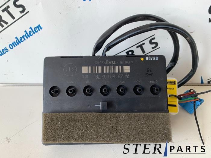 Ordinateur siège d'un Mercedes S-Klasse, Autos : Pièces & Accessoires, Électronique & Câbles, Mercedes-Benz, Utilisé, 3 mois de garantie