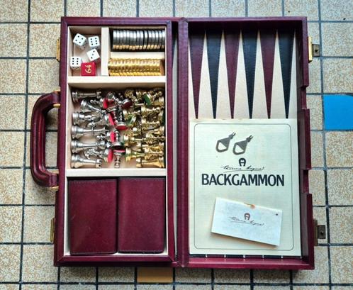 Etienne Aigner jeu d'échec et Backgammon en cuir, Hobby en Vrije tijd, Gezelschapsspellen | Bordspellen, Ophalen of Verzenden