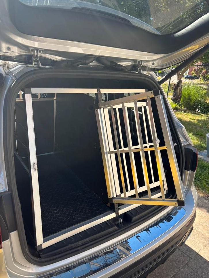 Auto hondenbench XL. Met scheidingsschot  h 70 x b 85 x d 90, Dieren en Toebehoren, Hondenhokken, Zo goed als nieuw, 65 tot 100 cm